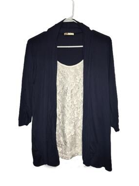 Lavish Women's Shirt Size Medium